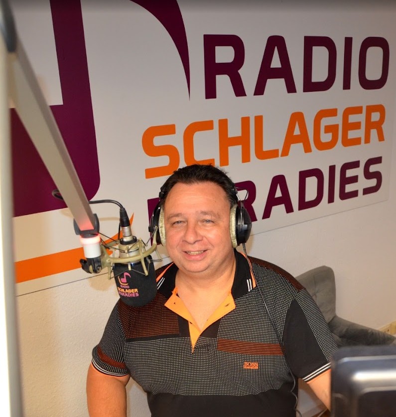 Aron bei Radio Schlagerparadies